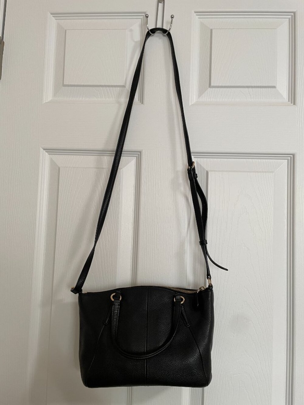 Coach - Small Kelsey Satchel in Black Pebble Leather Handbag - Picture 4 of 12